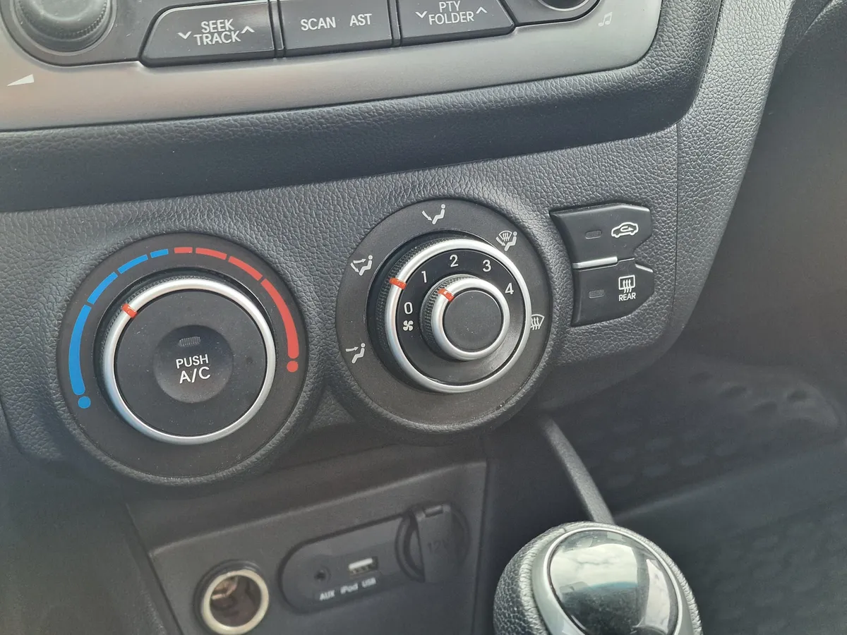 Kia Rio 1.4 AT (107 л.с.)