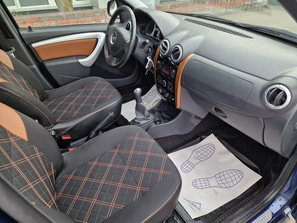 ВАЗ (Lada) Largus 1.6 MT 16 кл (7 мест) (102 л.с.)