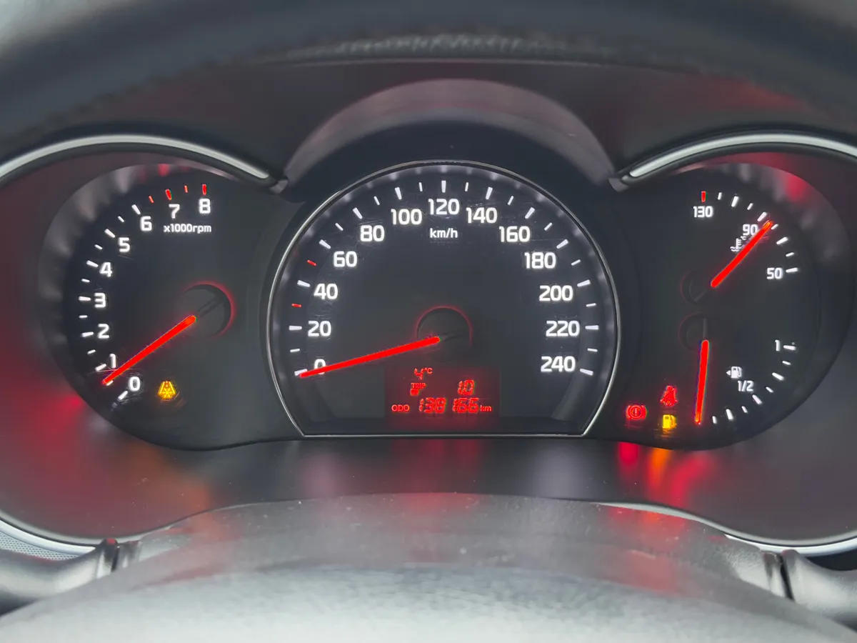 Kia Sorento 2.4 MT (175 л.с.)