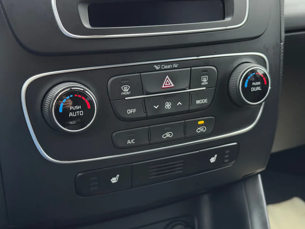 Kia Sorento 2.4 MT (175 л.с.)