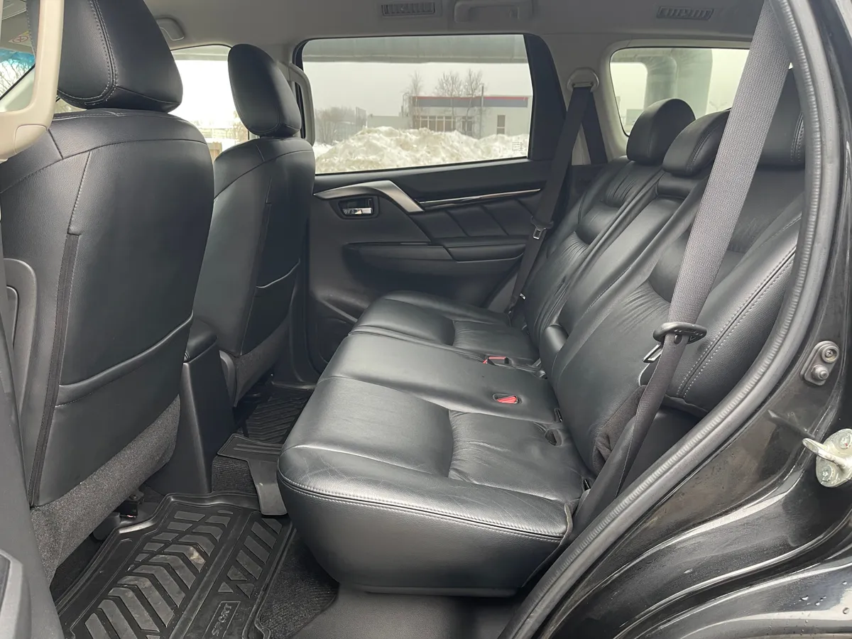 Mitsubishi Pajero Sport 2.4  DI-D AT AWD (181 л.с.)