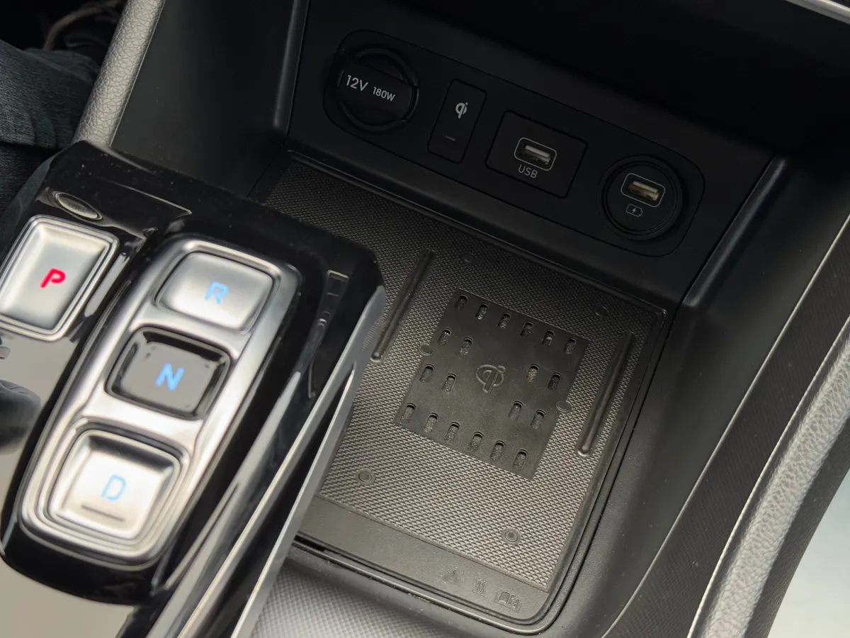 Hyundai Sonata 2.5 (180 л.с.) бензин, АКПП, передний привод