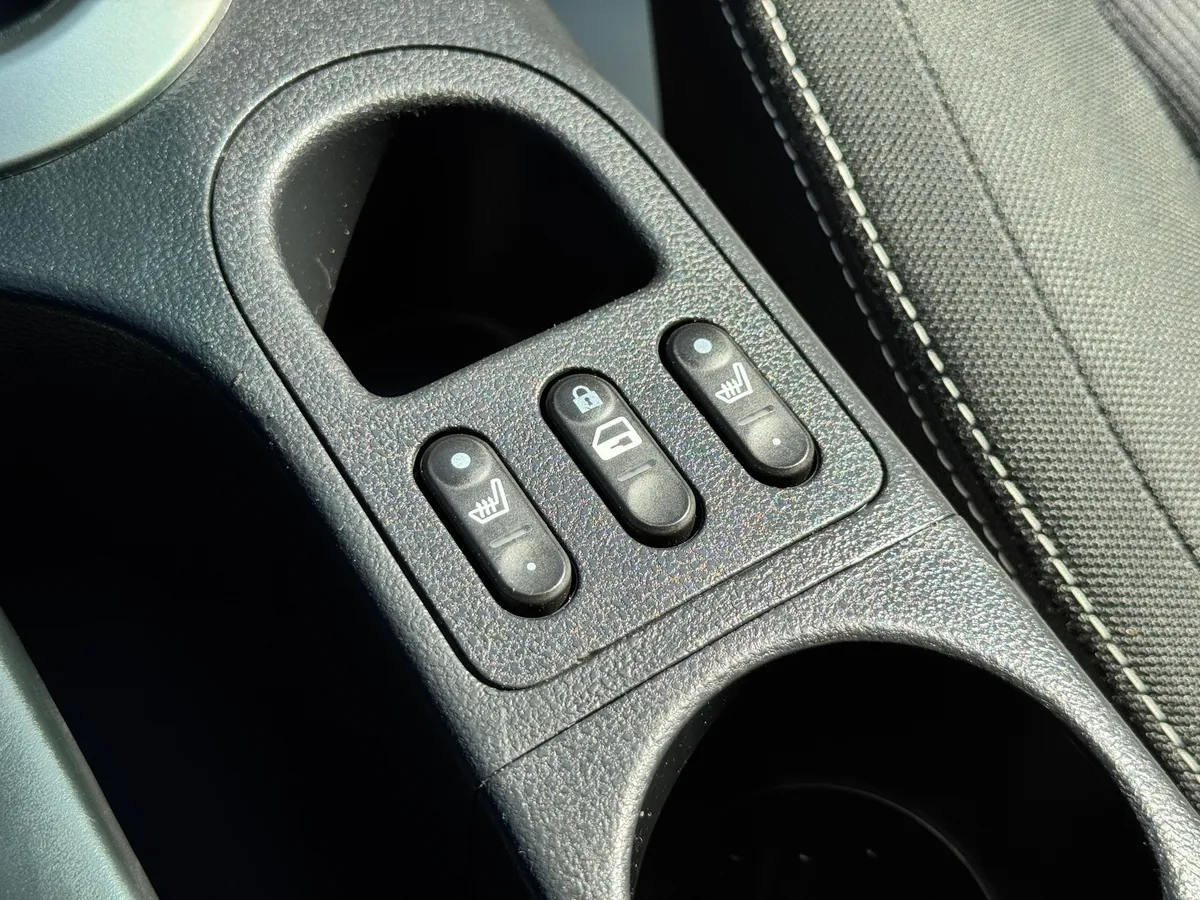 Nissan Qashqai 1.6 CVT FWD (117 л.с.)