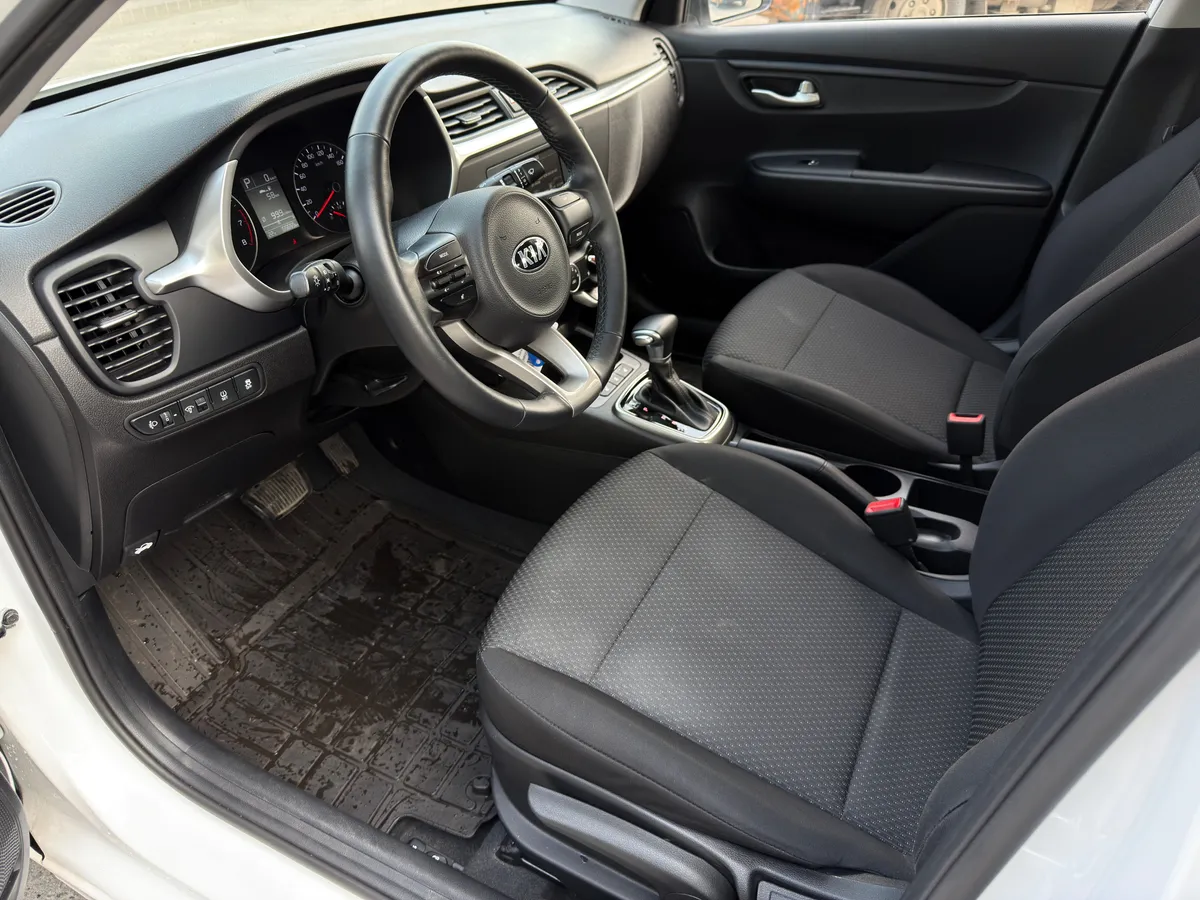 Kia Rio 1.6 AT (123 л.с.)