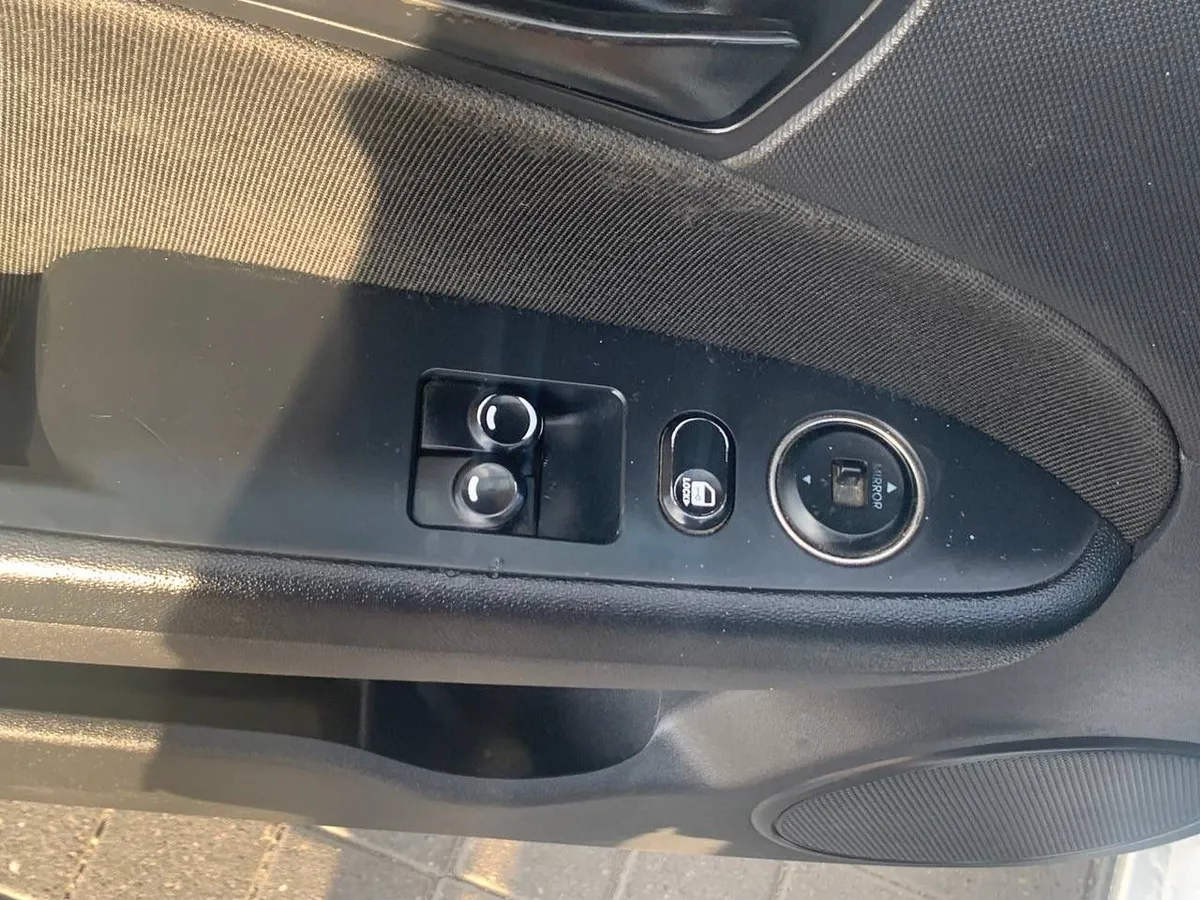 Hyundai i30 1.6 CRDi MT (90 л.с.)