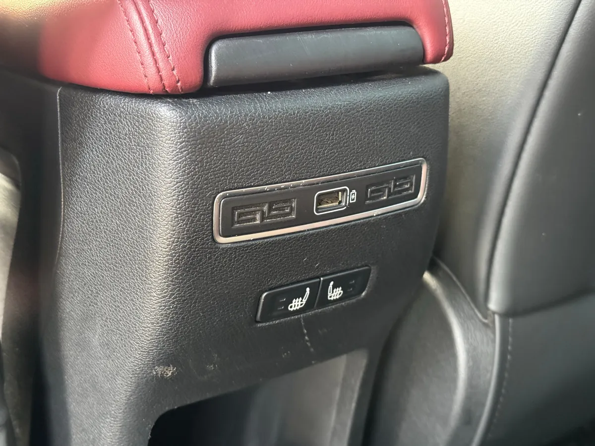 Geely Coolray 1.5 AMT (150 л.с.)