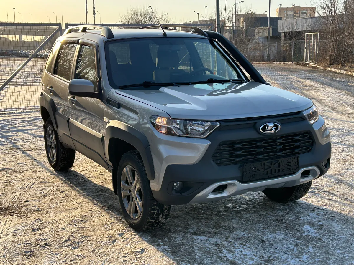 картинка ВАЗ (Lada) Niva 1.7 MT 4WD (80 л.с.) от galaxy-auto