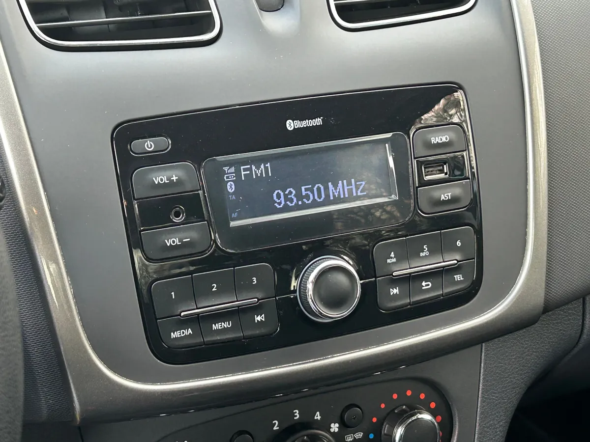 Renault Logan 1.6 MT (113 л.с.)