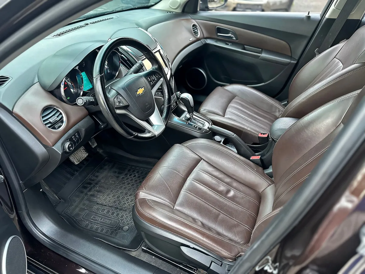 Chevrolet Cruze 1.8 AT (141 л.с.)