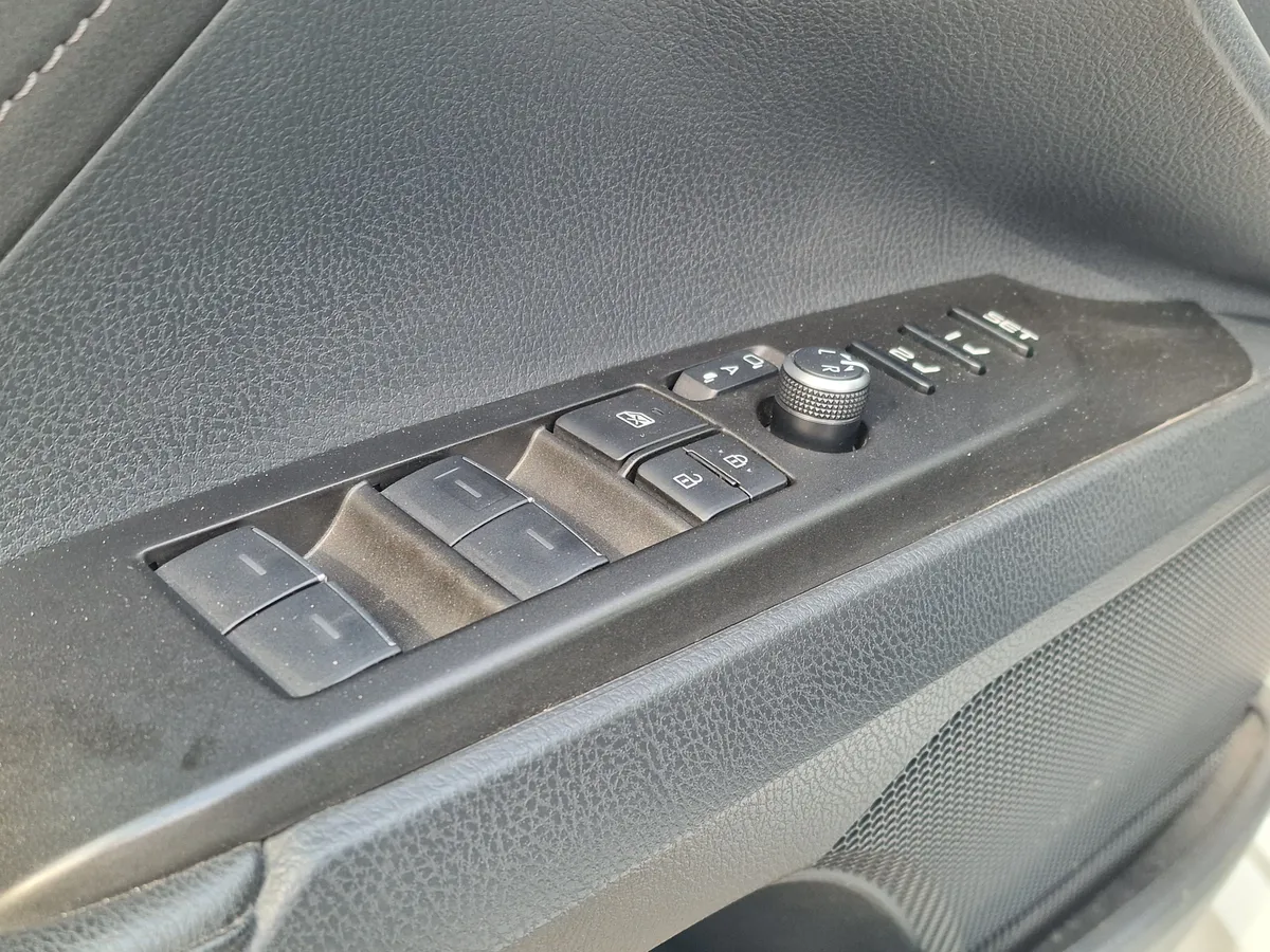 Toyota Camry 3.5 AT (249 л.с.)