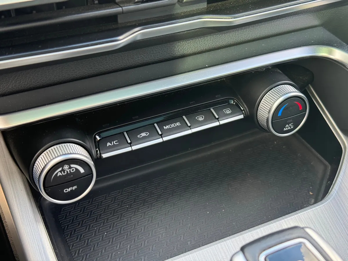 Geely Coolray 1.5 AMT (150 л.с.)