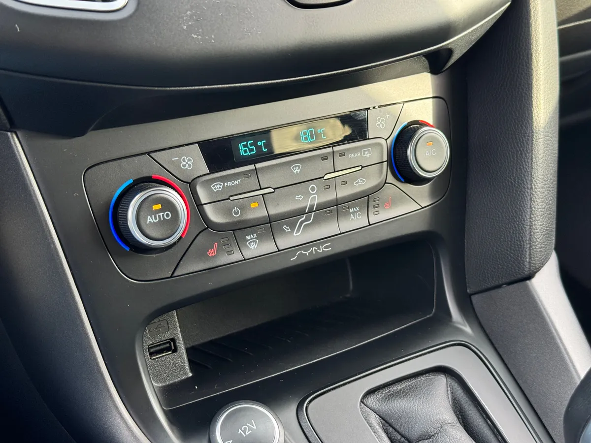 Ford Focus 1.6 Ti-VCT PowerShift (125 л.с.)