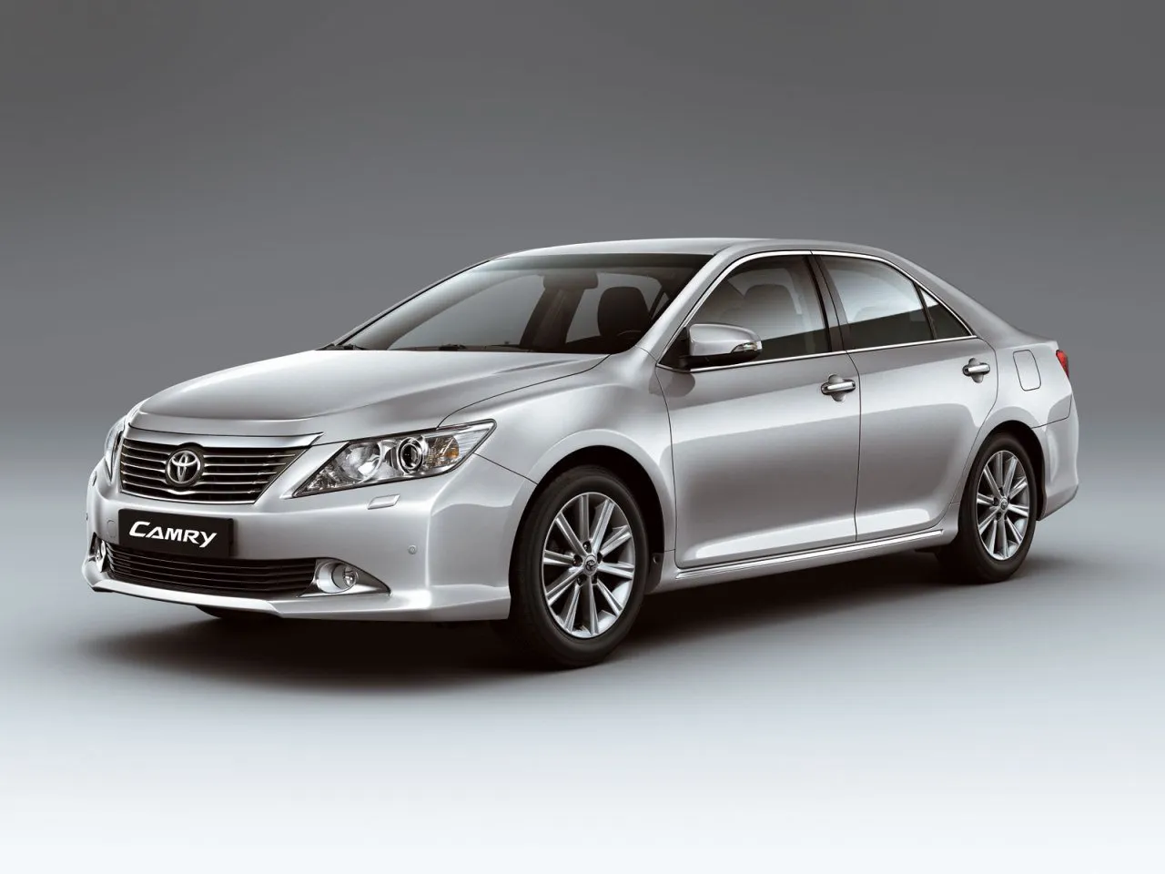Toyota Camry 3.5 AT FWD (249 л.с.)