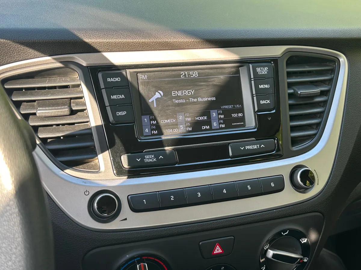 Hyundai Solaris 1.6 MT (123 л.с.), 2017 — фото 7
