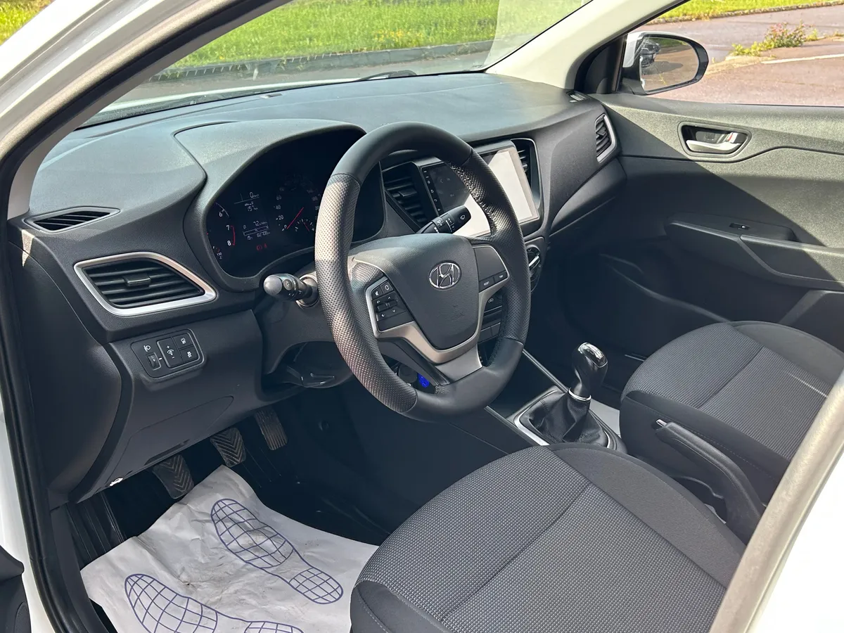 Hyundai Solaris 1.6 MT (123 л.с.), 2017 — фото 5