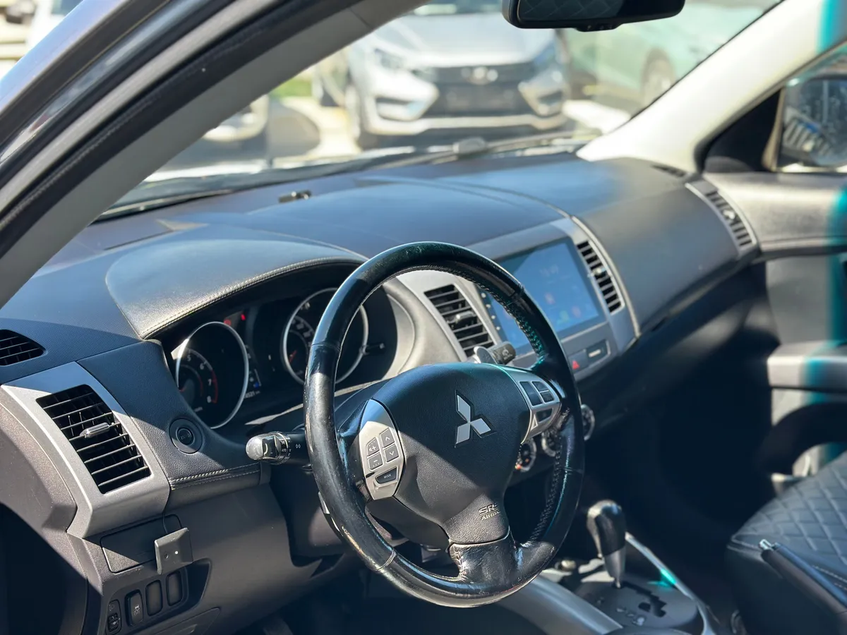 Mitsubishi Outlander 2.4 л, 170 л.с., Бензин, Вариатор, полный привод (4WD)