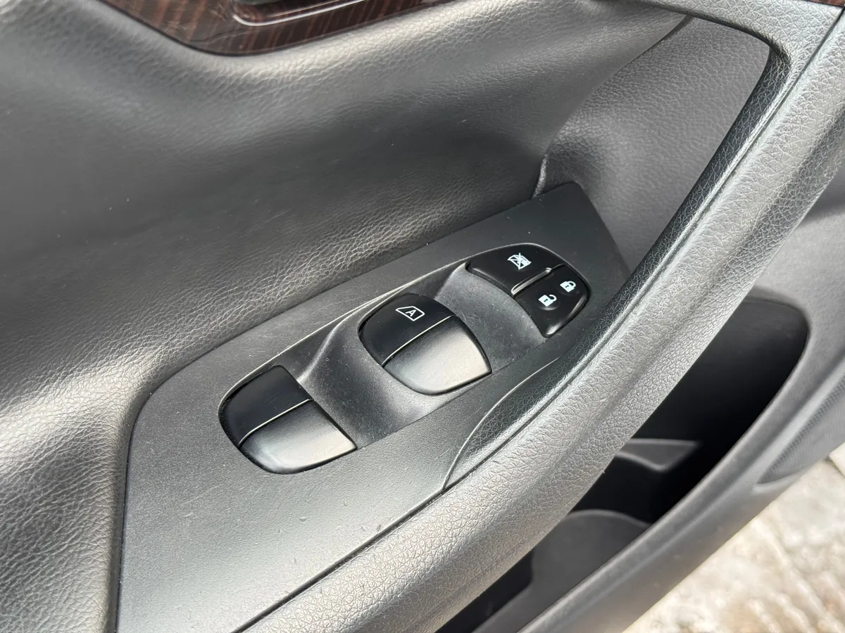 Nissan Teana 2.5 Xtronic (173 л.с.)