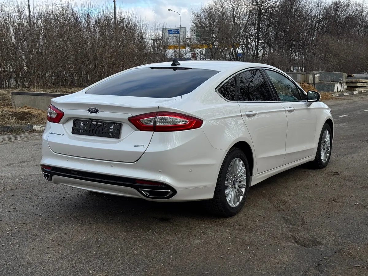 Ford Mondeo 2.0 EcoBoost AT (240 л.с.)