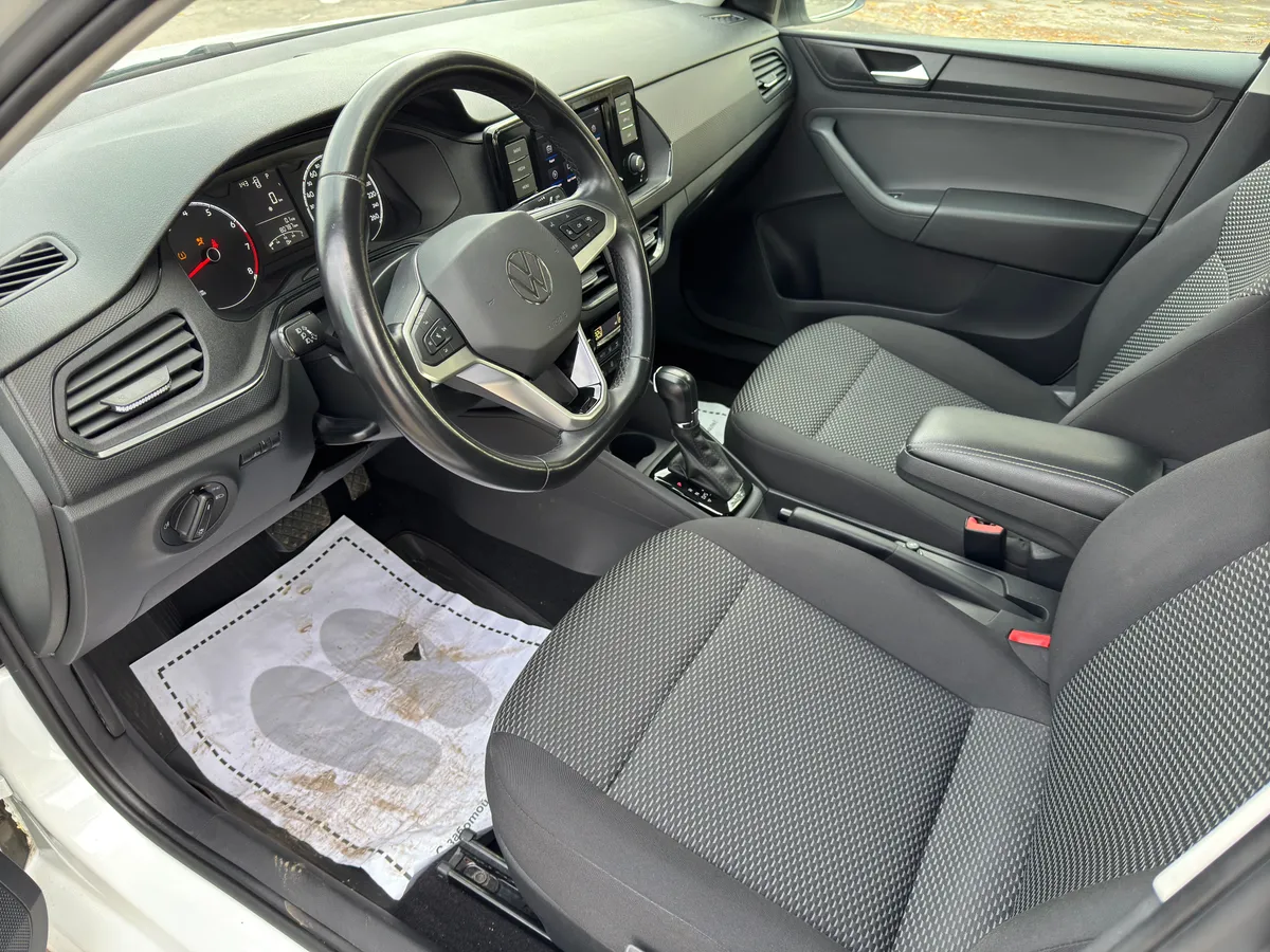 Volkswagen Polo 1.6 MPI AT (110 л.с.)