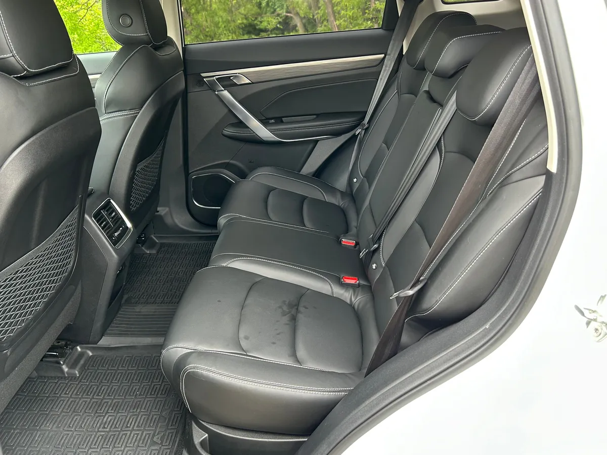 Geely Atlas Pro 1.5 AT (177 л.с.)