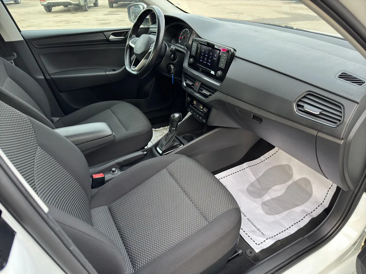 Volkswagen Polo 1.6 MPI AT (110 л.с.)