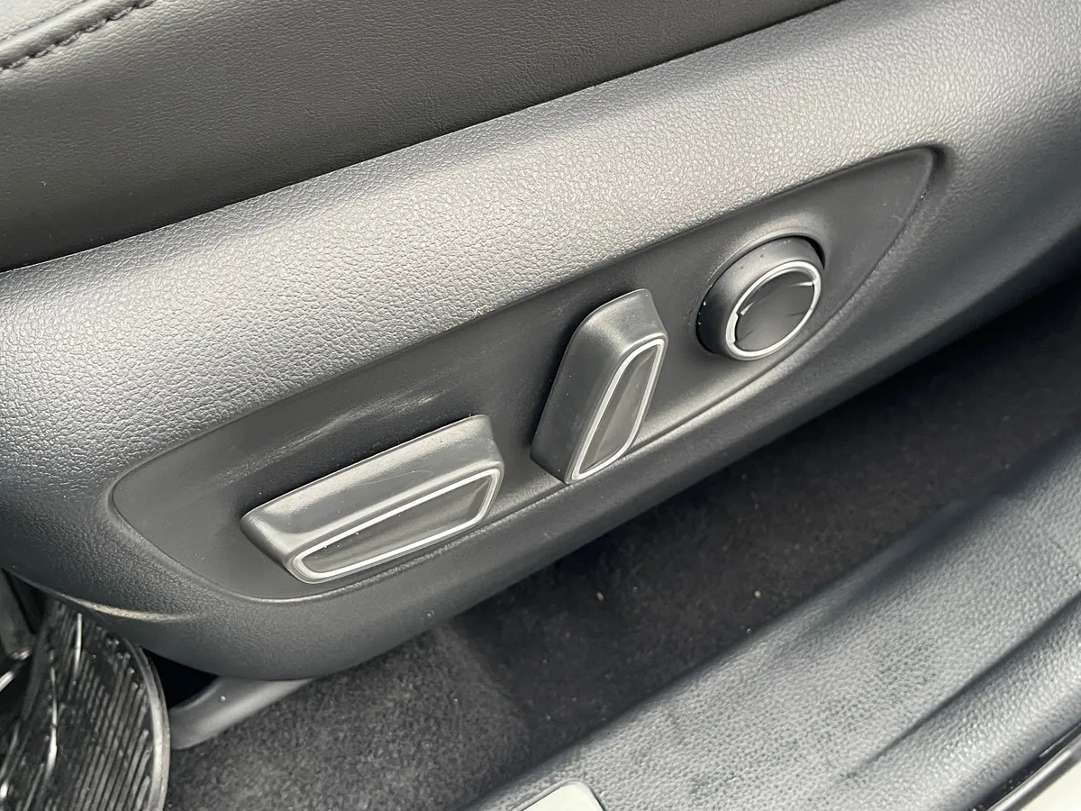 Toyota Highlander 2.0 AT 4WD (248 л.с.)