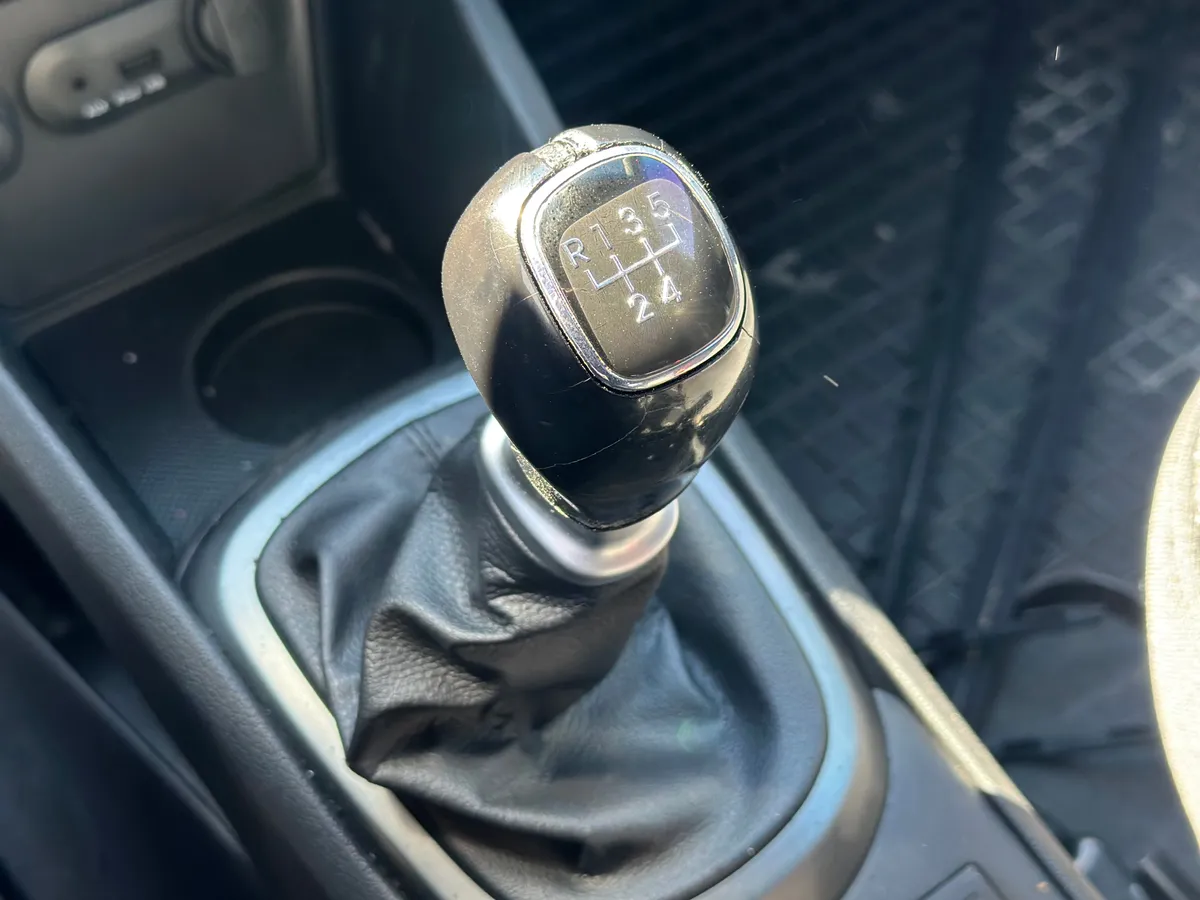 Kia Rio 1.6 MT (123 л.с.), 2013 — фото 12