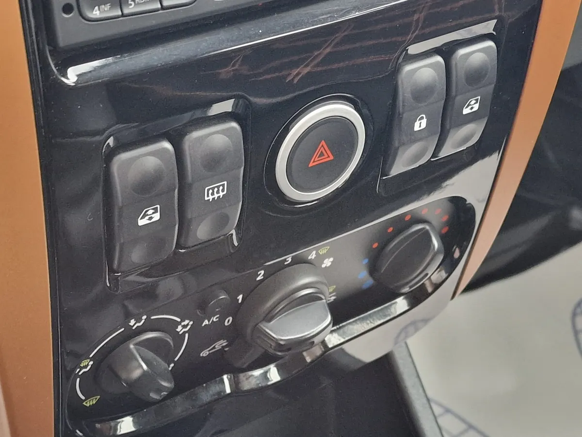 ВАЗ (Lada) Largus 1.6 MT 16 кл (7 мест) (102 л.с.)