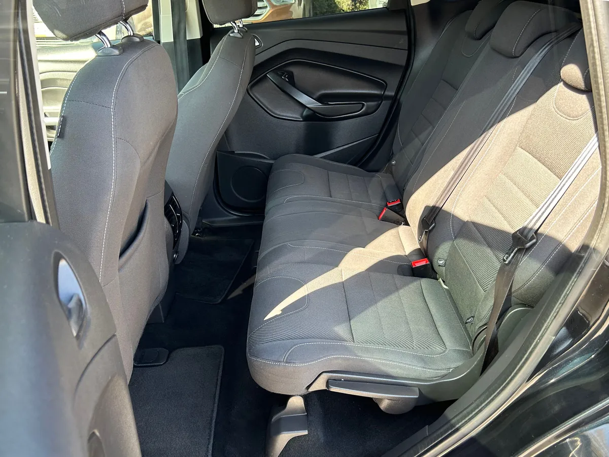 Ford Kuga 1.6 EcoBoost MT (150 л.с.)