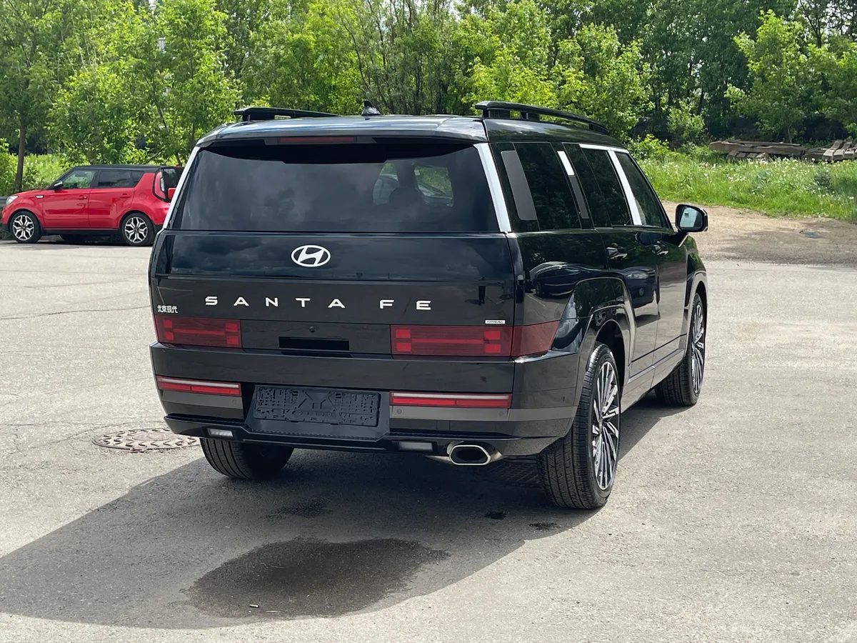 Hyundai Santa Fe 2.0 AT 4WD (247 л.с.)