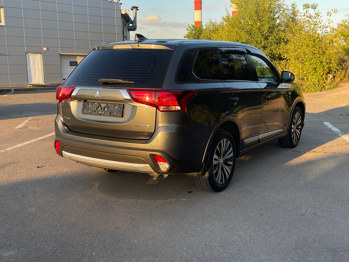 Mitsubishi Outlander 2.0 CVT (146 л.с.), 2018 — фото 4