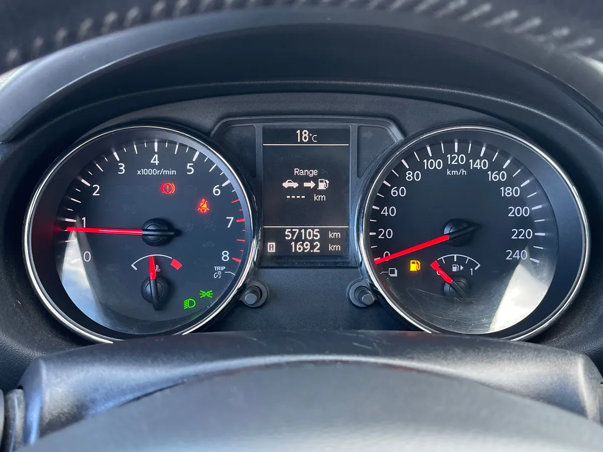Nissan Qashqai 2.0 MT FWD (141 л.с.)
