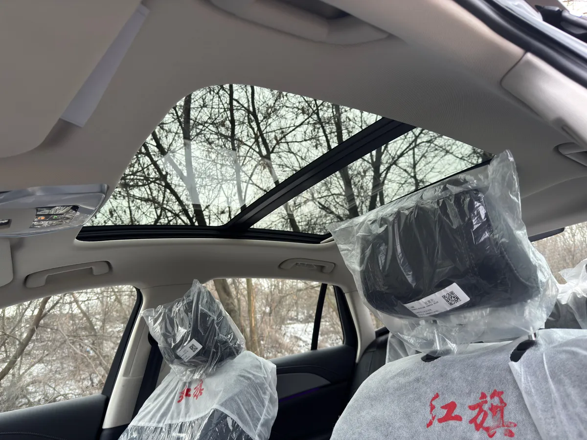 Hongqi H5 2.0 AT (218 л.с.)