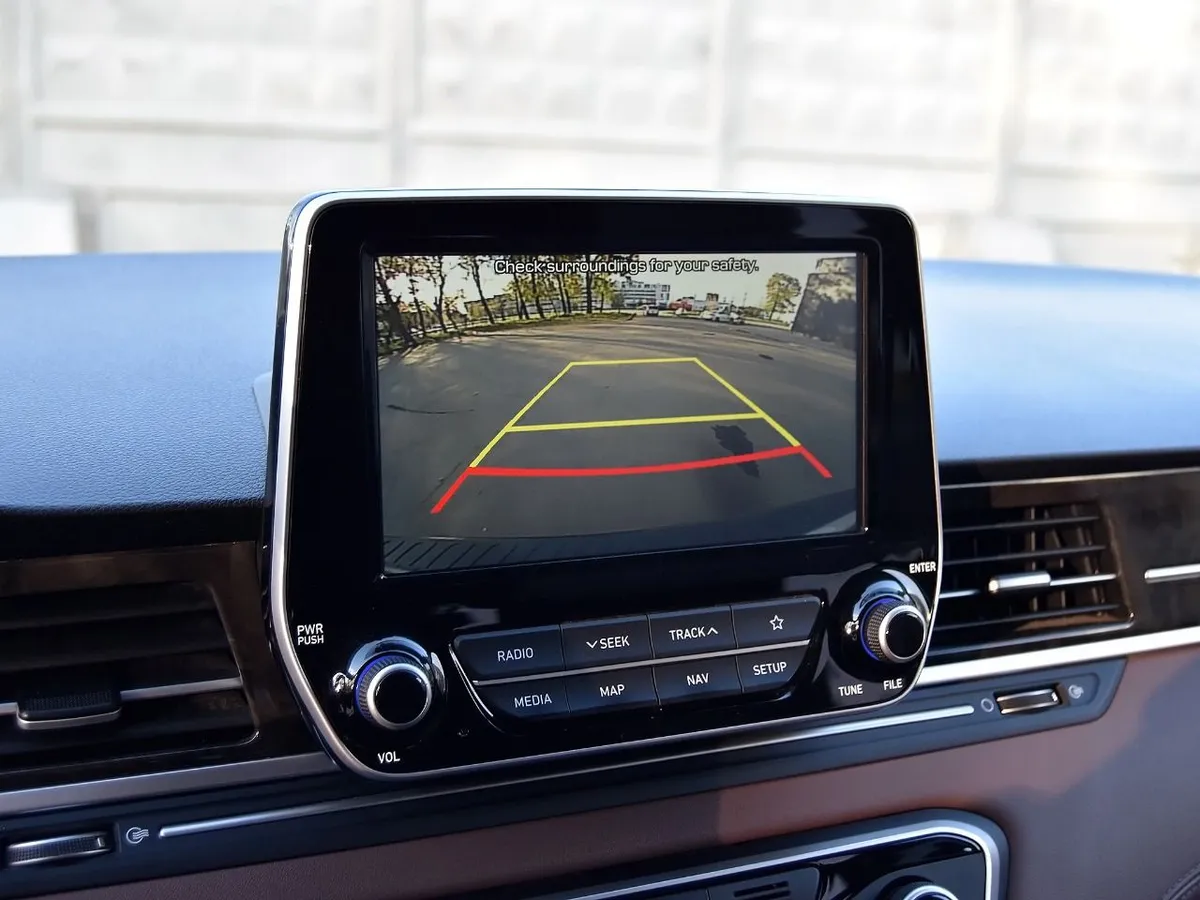 Hyundai Grand Starex 2.5 AT 4WD (145 л.с.)