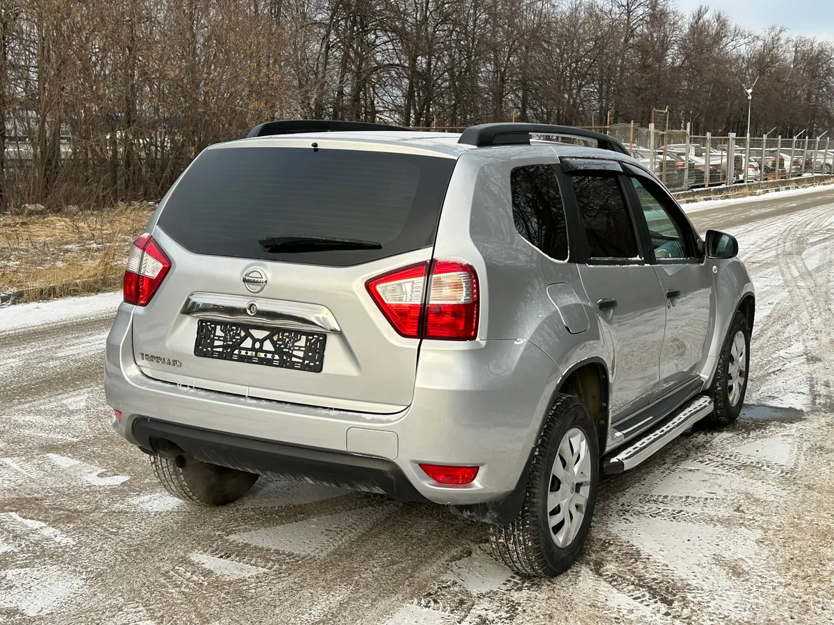 Nissan Terrano 2.0 AT (135 л.с.)