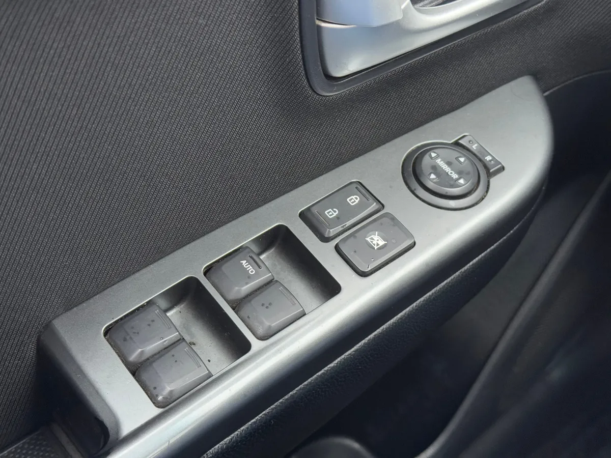 Kia Rio 1.6 6MT (123 л.с.), 2012 — фото 11