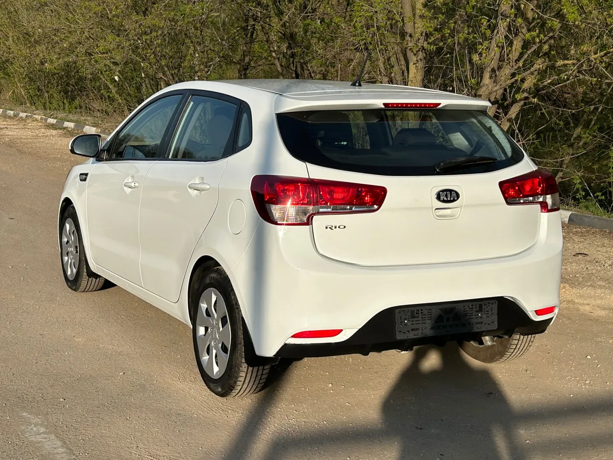 Kia Rio 1.6 MT (123 л.с.), 2016 — фото 2