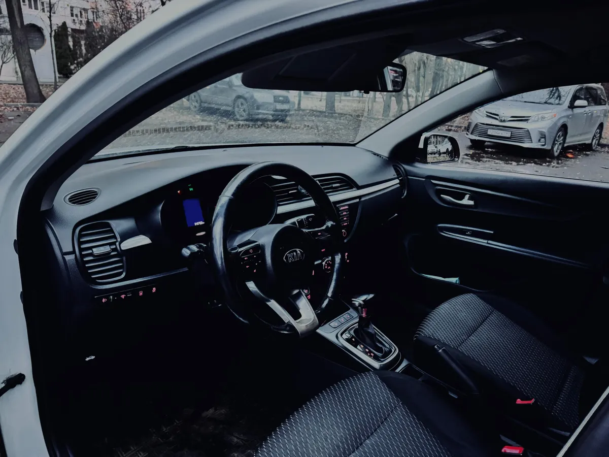 Kia Rio 1.6 AT (123 л.с.), 2017 — фото 6
