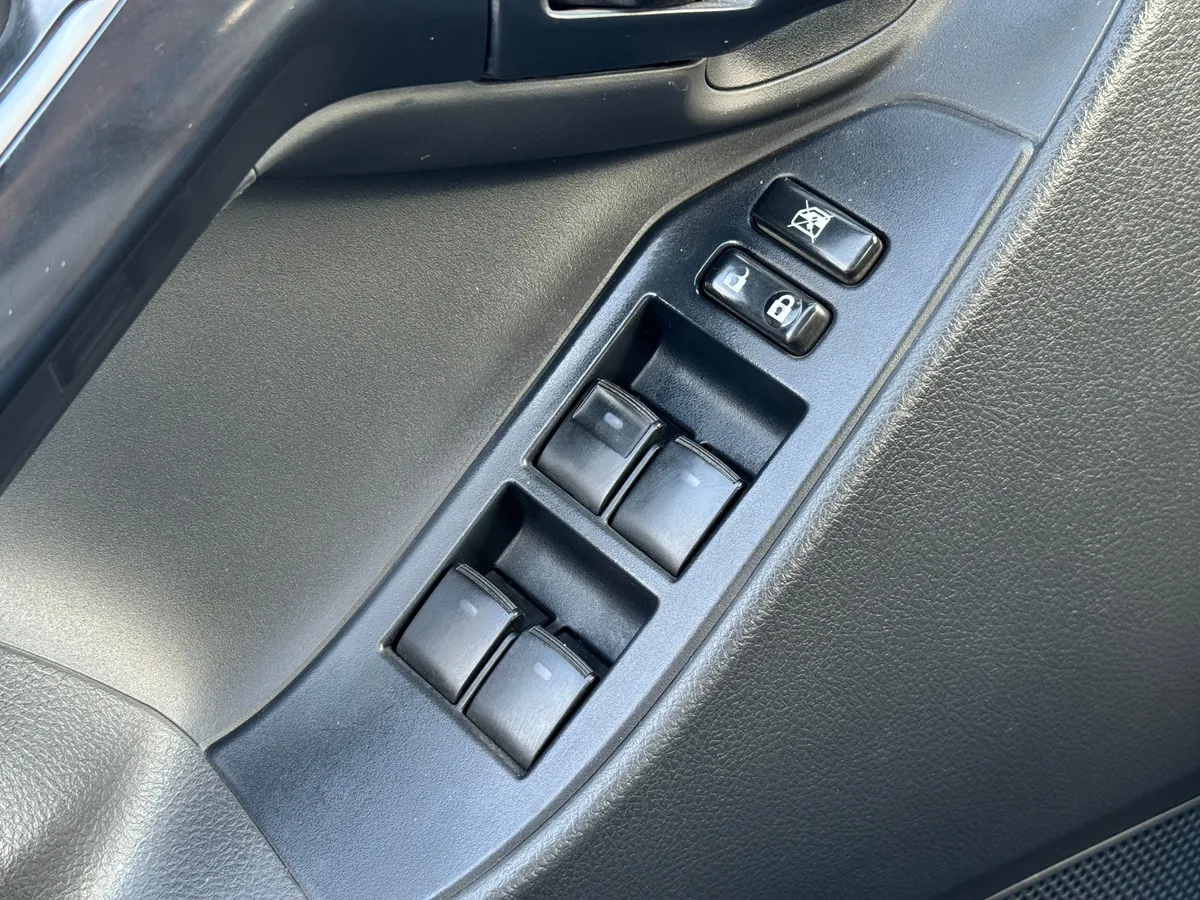 Toyota Verso 1.8 CVT (147 л.с.)