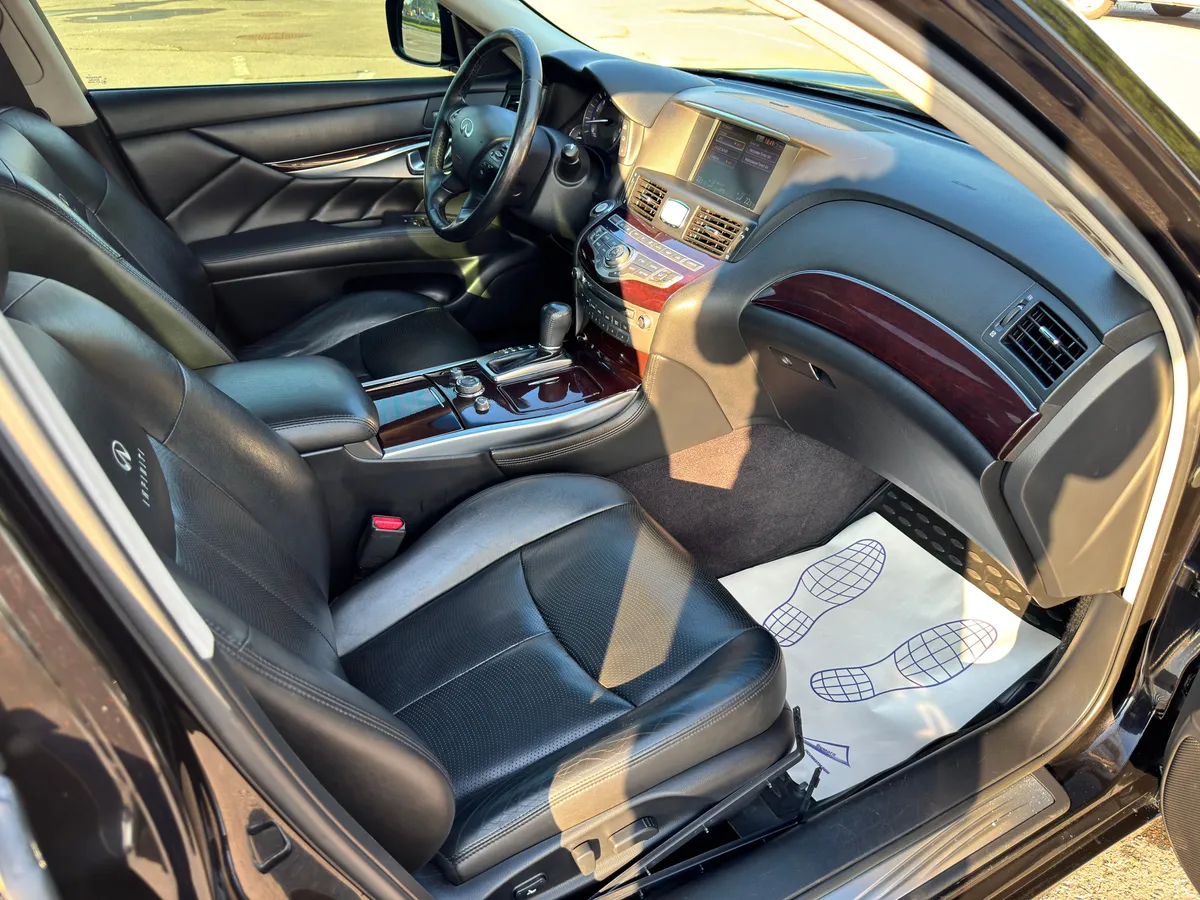 Infiniti M-Series M37 AT AWD (333 л.с.)