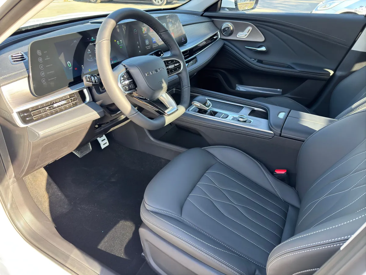 Chery Arrizo 8 1.6 AMT (197 л.с.)