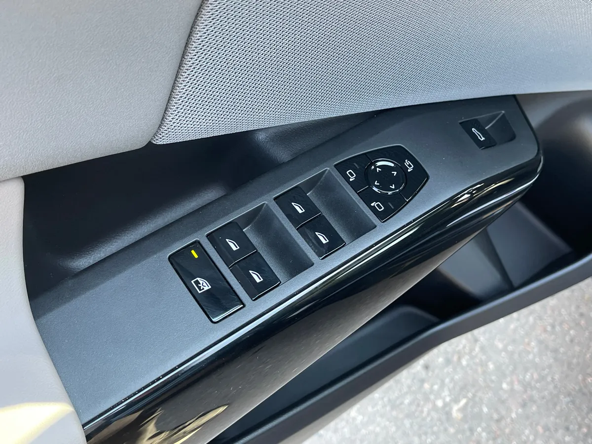 BMW X3 2.0 AT 4WD (258 л.с.)