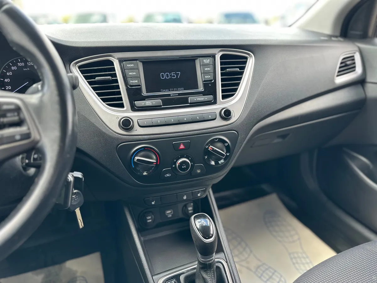 Hyundai Solaris 1.6 AT (123 л.с.), 2020 — фото 12