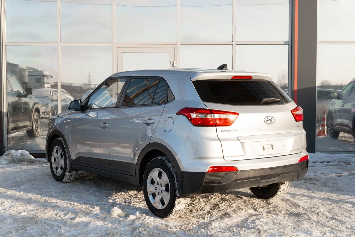 Hyundai Creta 1.6 MT AWD (121 л.с.)