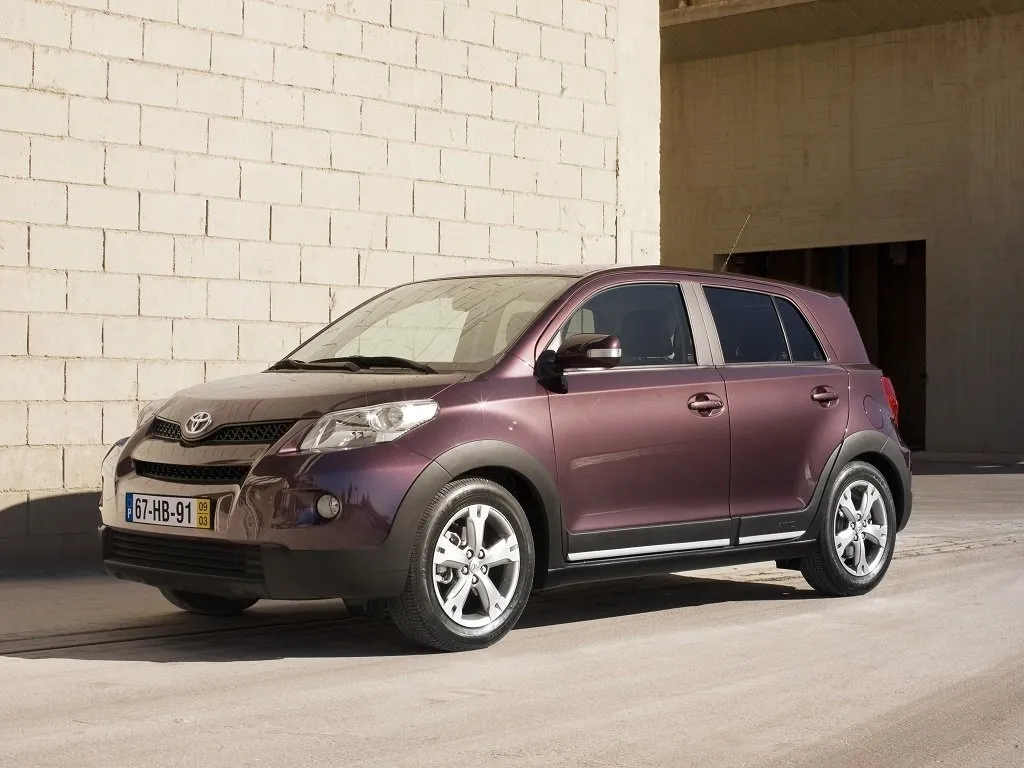 Toyota Urban Cruiser 1.4 MT 4WD (90 л.с.)