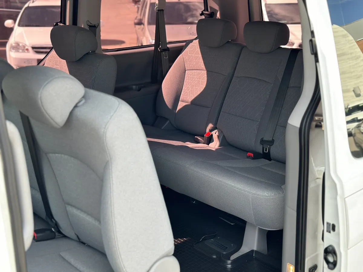 Hyundai H-1 2.5 AT 4WD (175 л.с.)