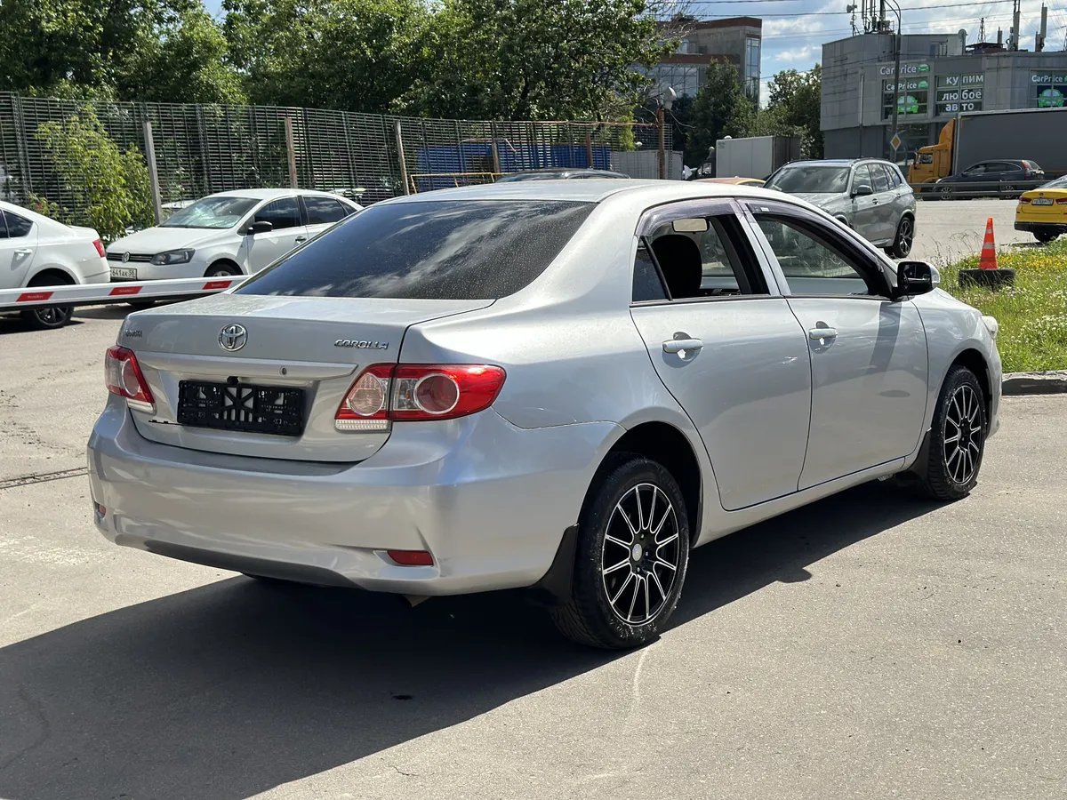 Toyota Corolla 1.6 AT (122 л.с.)