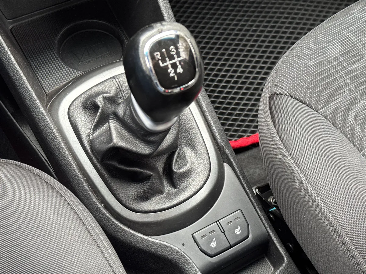 Kia Rio 1.6 MT (123 л.с.), 2013 — фото 12