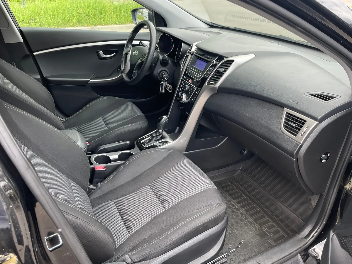 Hyundai i30 1.6 AT (130 л.с.)