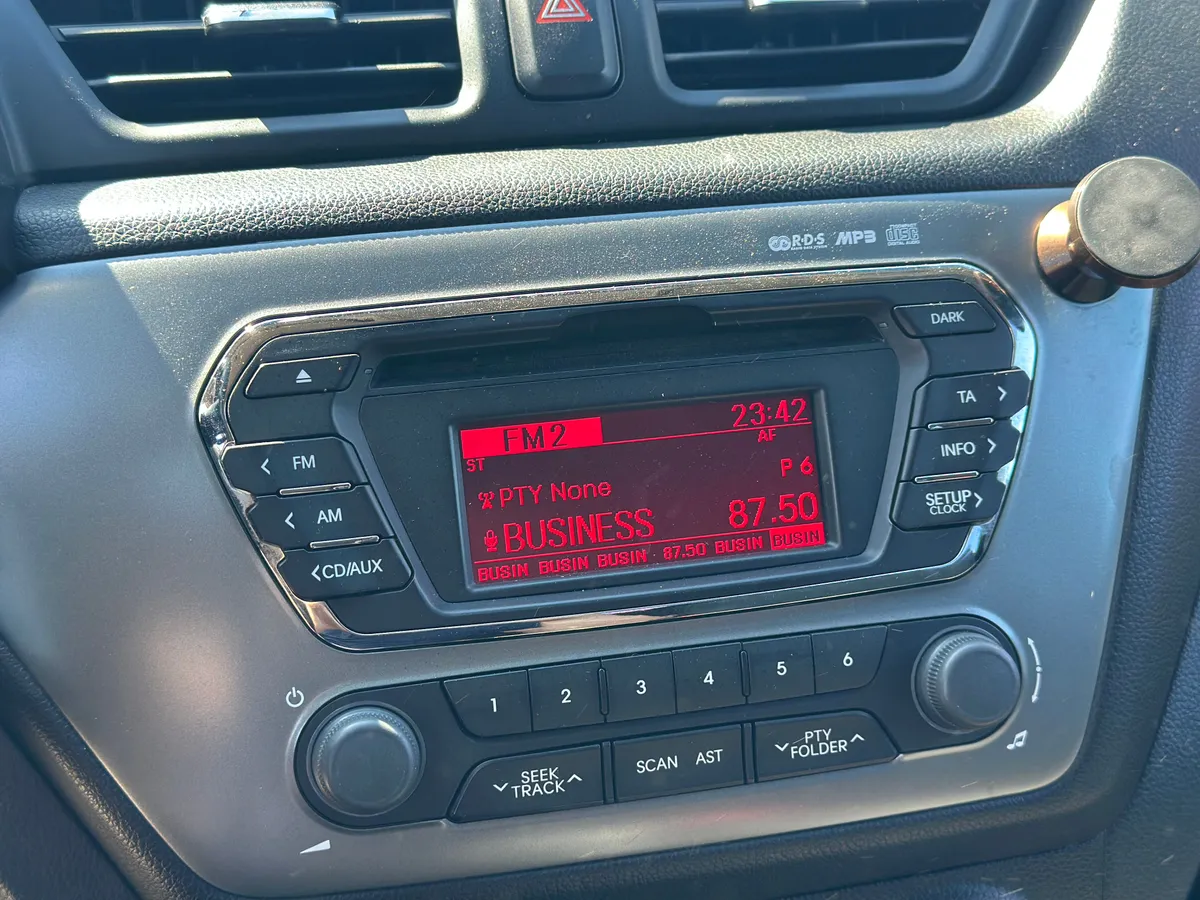 Kia Rio 1.6 MT (123 л.с.), 2013 — фото 10